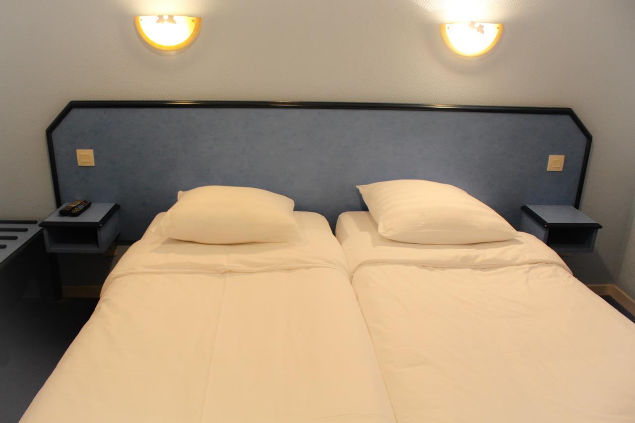 Le Voltaire Hotell Berck Exteriör bild
